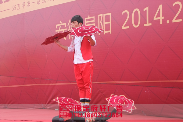 165504liqiqaeauzouysxi副本.jpg